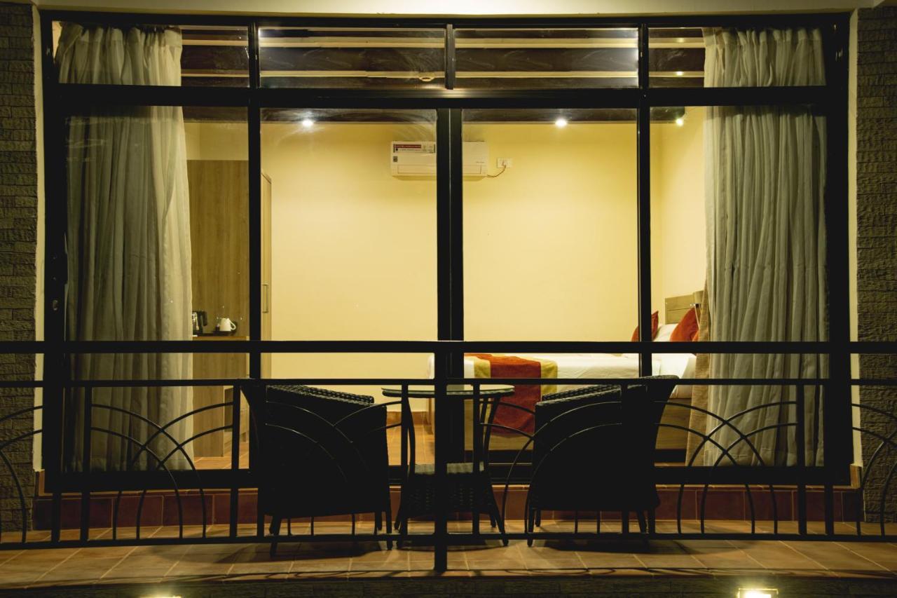 Gateway Himalaya Resort Ghanpokhara Екстериор снимка